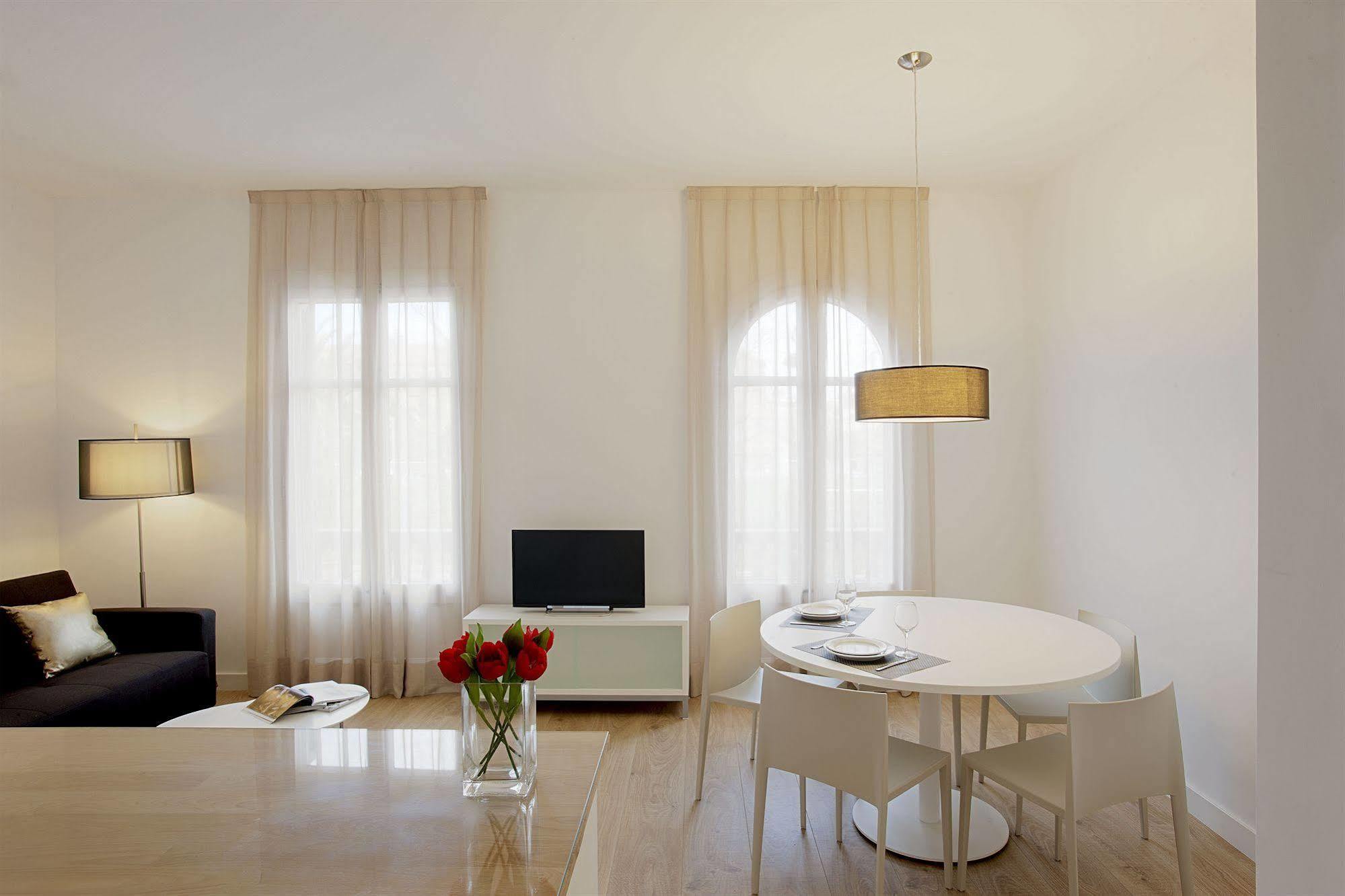 Barcelona Apartment Viladomat Extérieur photo